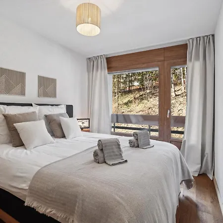 Imperial By Mrs Miggins クラン